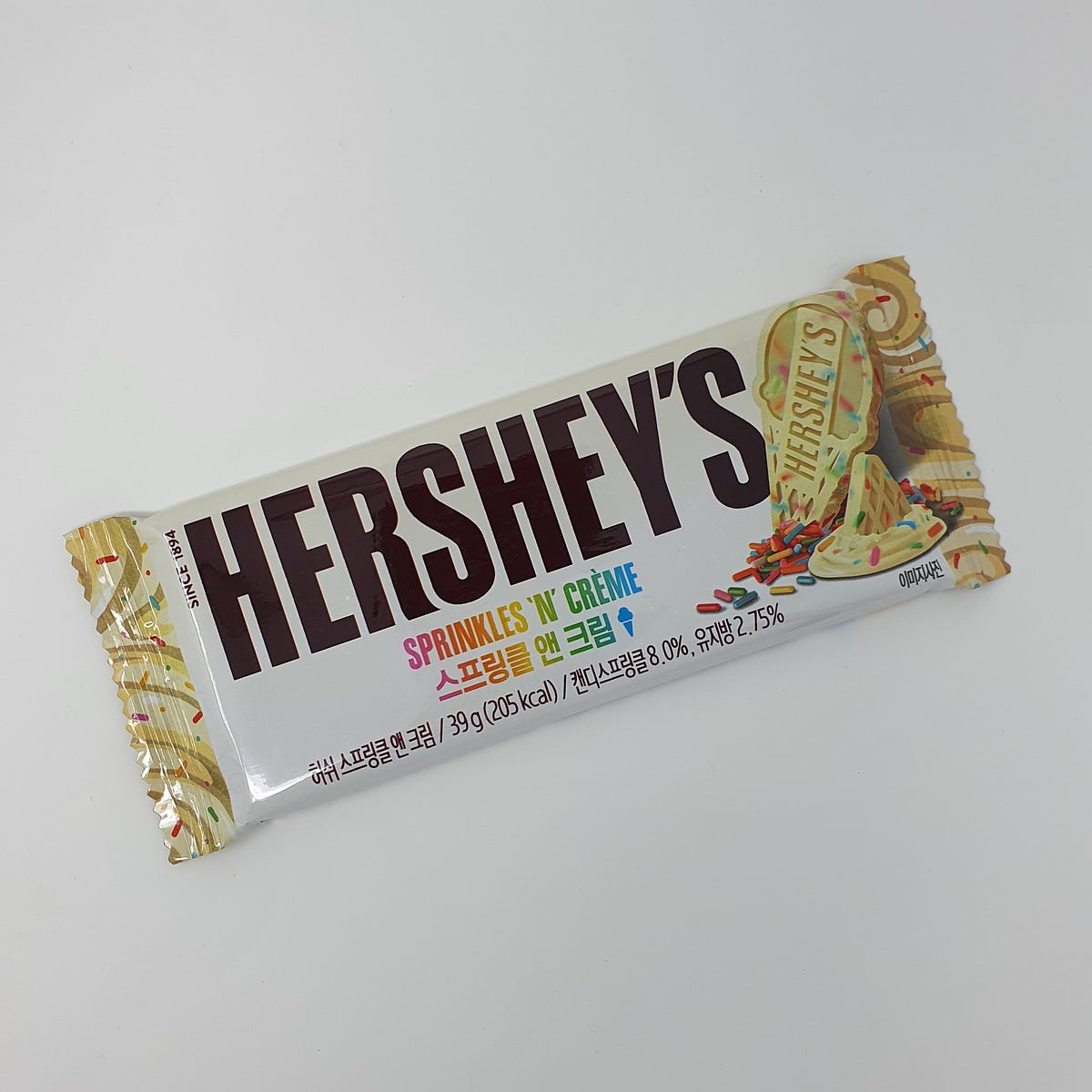 Hershey’s Sprinkles ’n’ Crème Review by Burger Medium