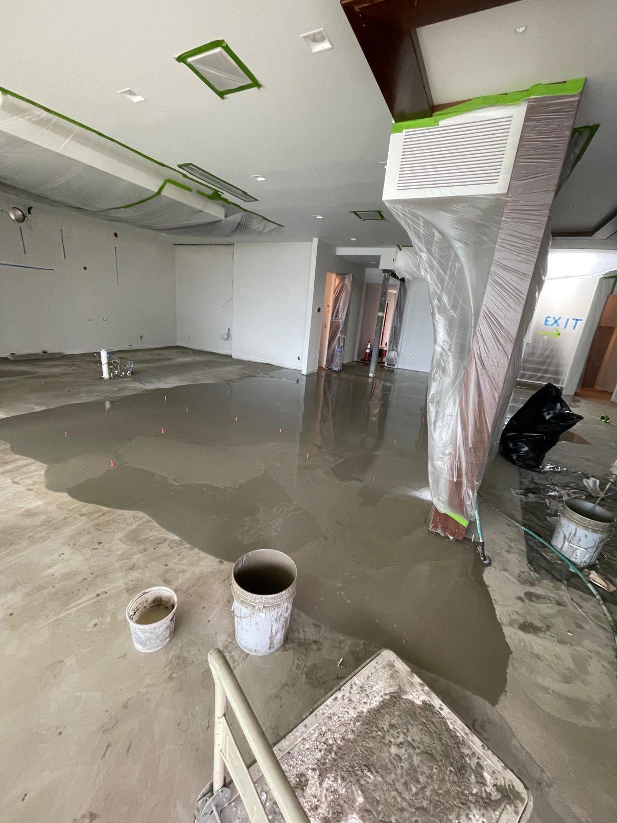 Floor Leveling in Tampa, FL: Why Uneven Concrete Slabs Cause Tile Failure