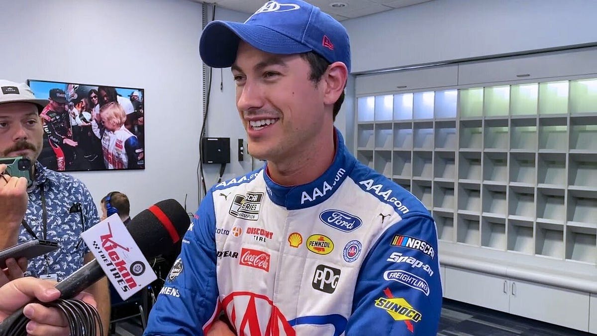😱 5 Surprising Secrets from Behind the Helmet of Joey Logano Net Worth