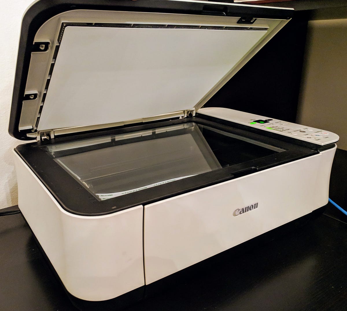 Flatbed Scanner vs. Smartphone Camera Text Documents by Digital