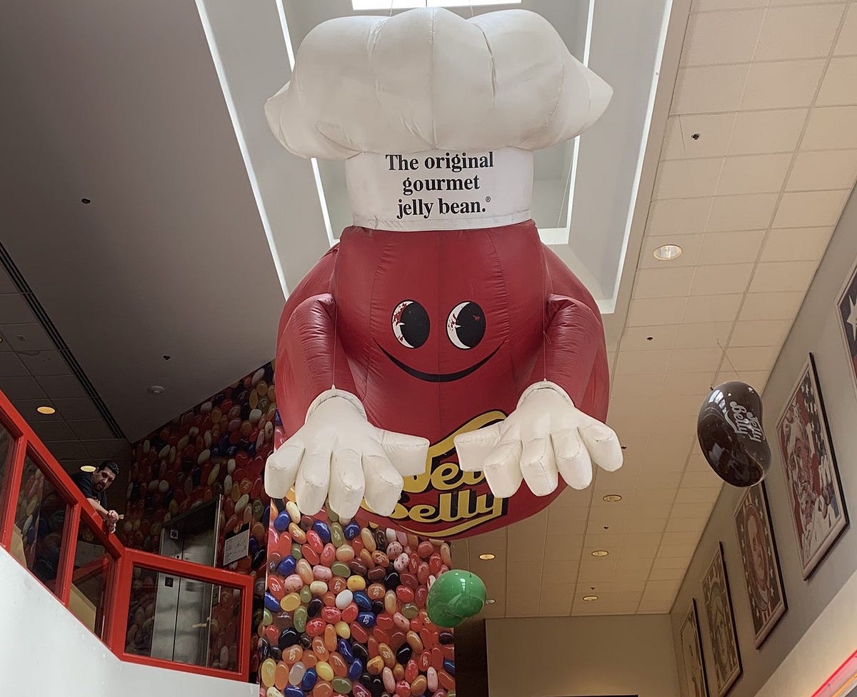 Image of: Weirdest Stops on the Way to Sacramento