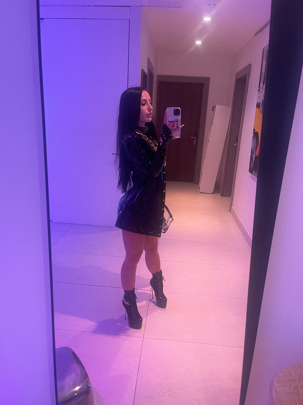 Vicky.Smiley OnlyFans - Santosmiles - Medium