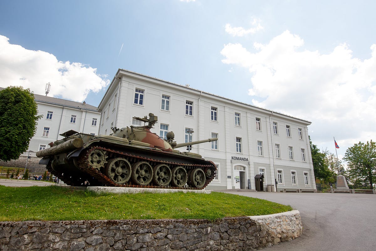 Il Parco della storia militare di Pivka, un autentico viaggio nel tempo |  by Lovely Trips | LovelyTripsBlog | Medium