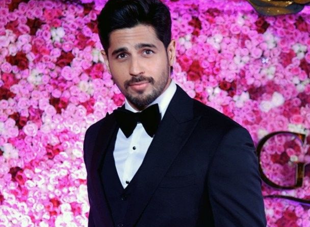 Siddharth Malhotra Biography In Hindi By Cpb Apr 2023 Medium