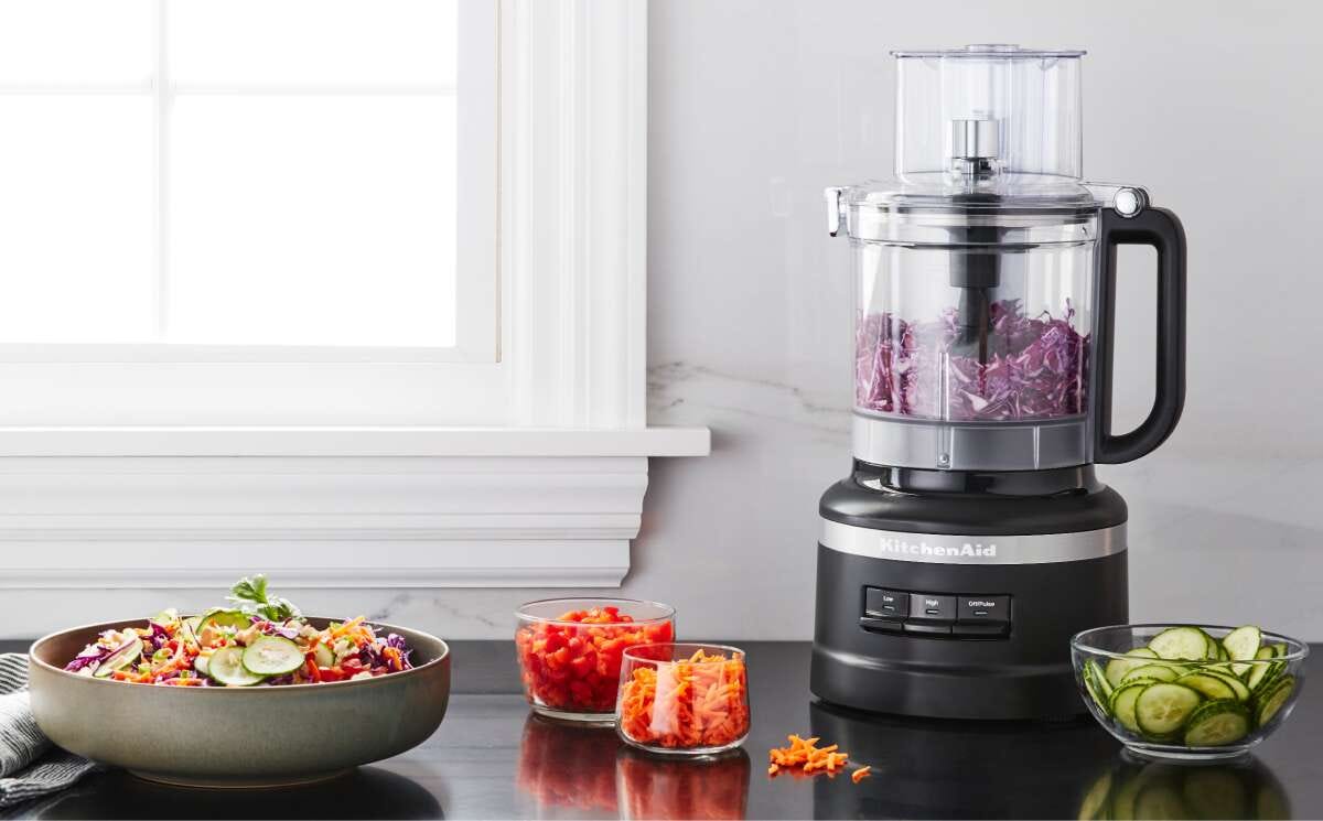 What Should You Look for When Buying a Food Processor? by Contact