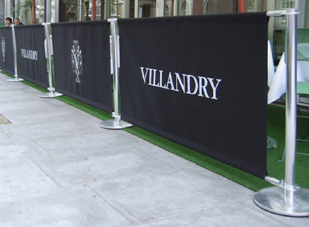 Matte vinyl vs Glossy vinyl. Matte vinyl and its characteristics by