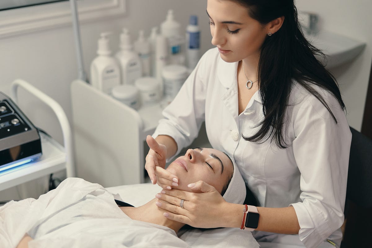 Best Skin Clinic in Calicut Aluer by Henry Dinker Mar, 2024 Medium