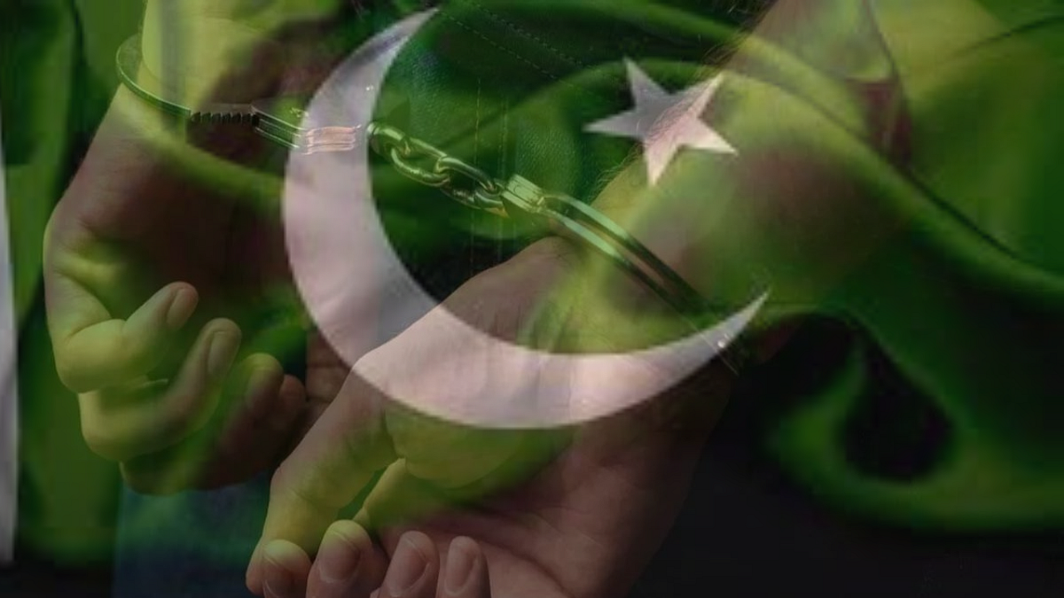 Unleashing the Power of Democracy: Pakistan’s Pursuit of a Brighter ...
