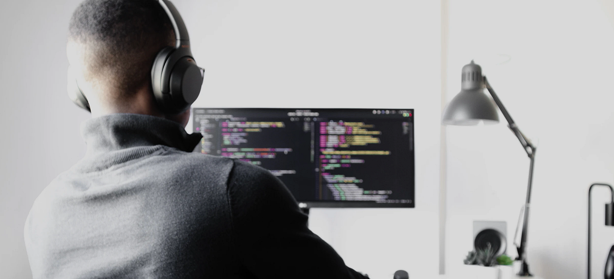 Programming Languages That Were Made By Microsoft | by Manpreet Singh ...