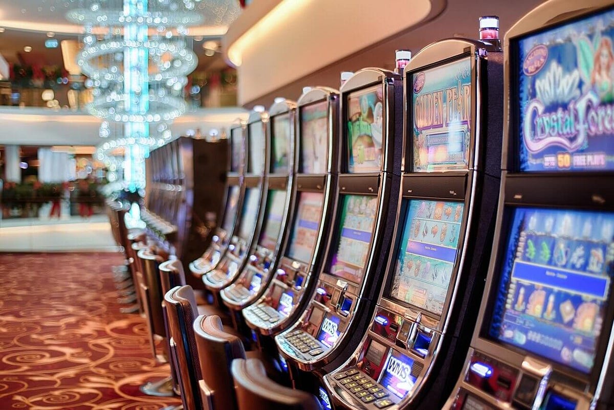 How does the slot machine algorithm work? by Robert Lane Medium