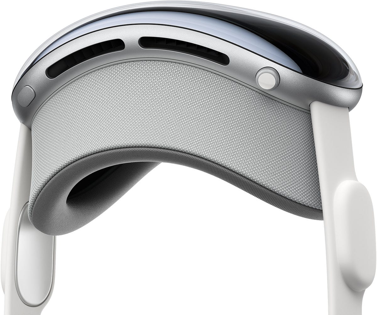 Rephrase single title from this title Seeing is believing: Apple has reimagined the long run of augmented and virtual reality | by Enrique Dans | Enrique Dans . And it must return only title i dont want any extra information or introductory text with title e.g: ” Here is a single title:”