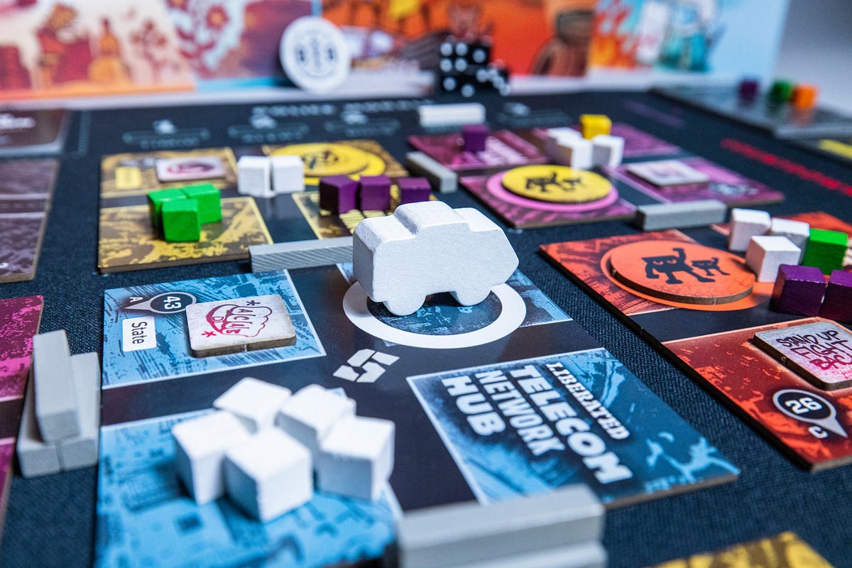 Jogo Bloc by Bloc: The Insurrection Game (2016): o que é, onde comprar Jogo Bloc by Bloc: The Insurrection Game (2016): o que é, onde comprar
