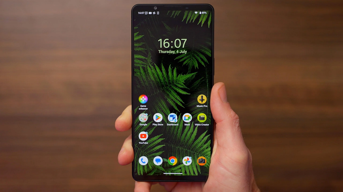 What Can the iPhone Learn From the Sony Xperia 1 VI? | by Mark Ellis |  Medium, image size:1200x675