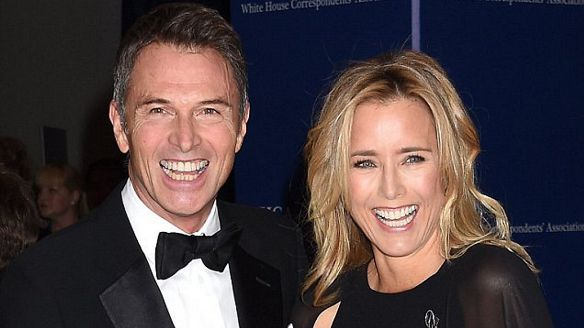 Tim Daly and Tea Leoni split A famous couple calls it quits on their