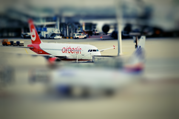 How to Create Tilt Shift Photos with iPhone? (Additional Method Included) -  Fotor's Blog