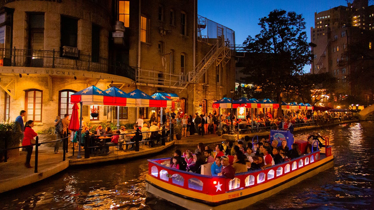 exploring-san-antonio-s-most-romantic-date-spots-by-bee-done-rentals