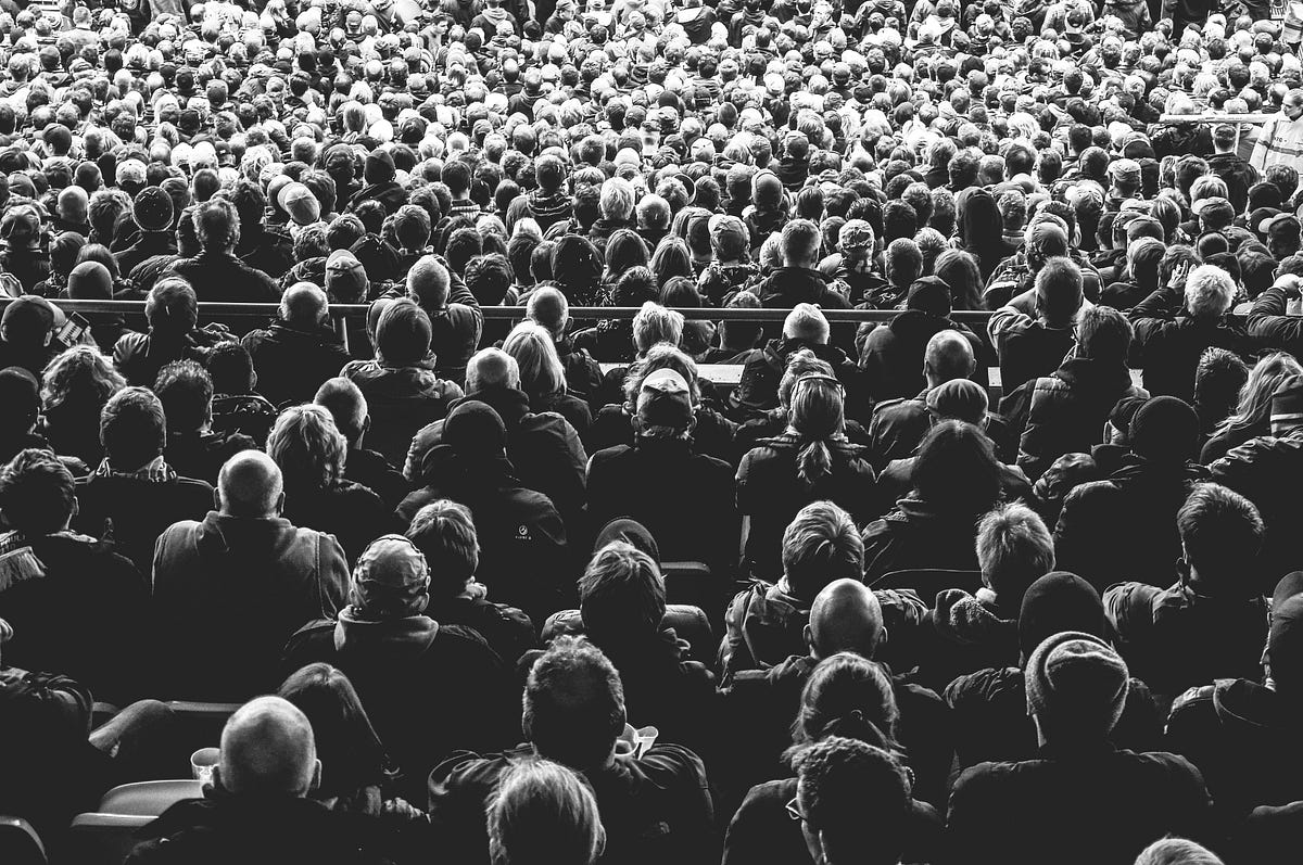 15 tips for presenting to large groups of people by James Gadsby Peet