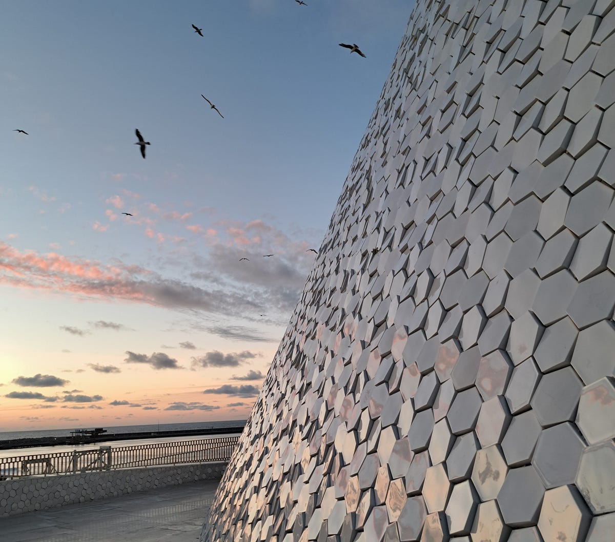 Leveraging Hexagonal Architectures with Vertical Slice Architecture and ...