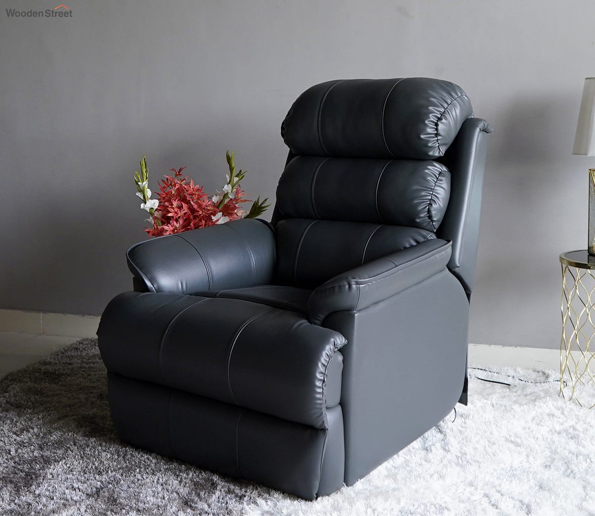 How to Choose the Perfect Recliner for Yourself? by Recliners Medium