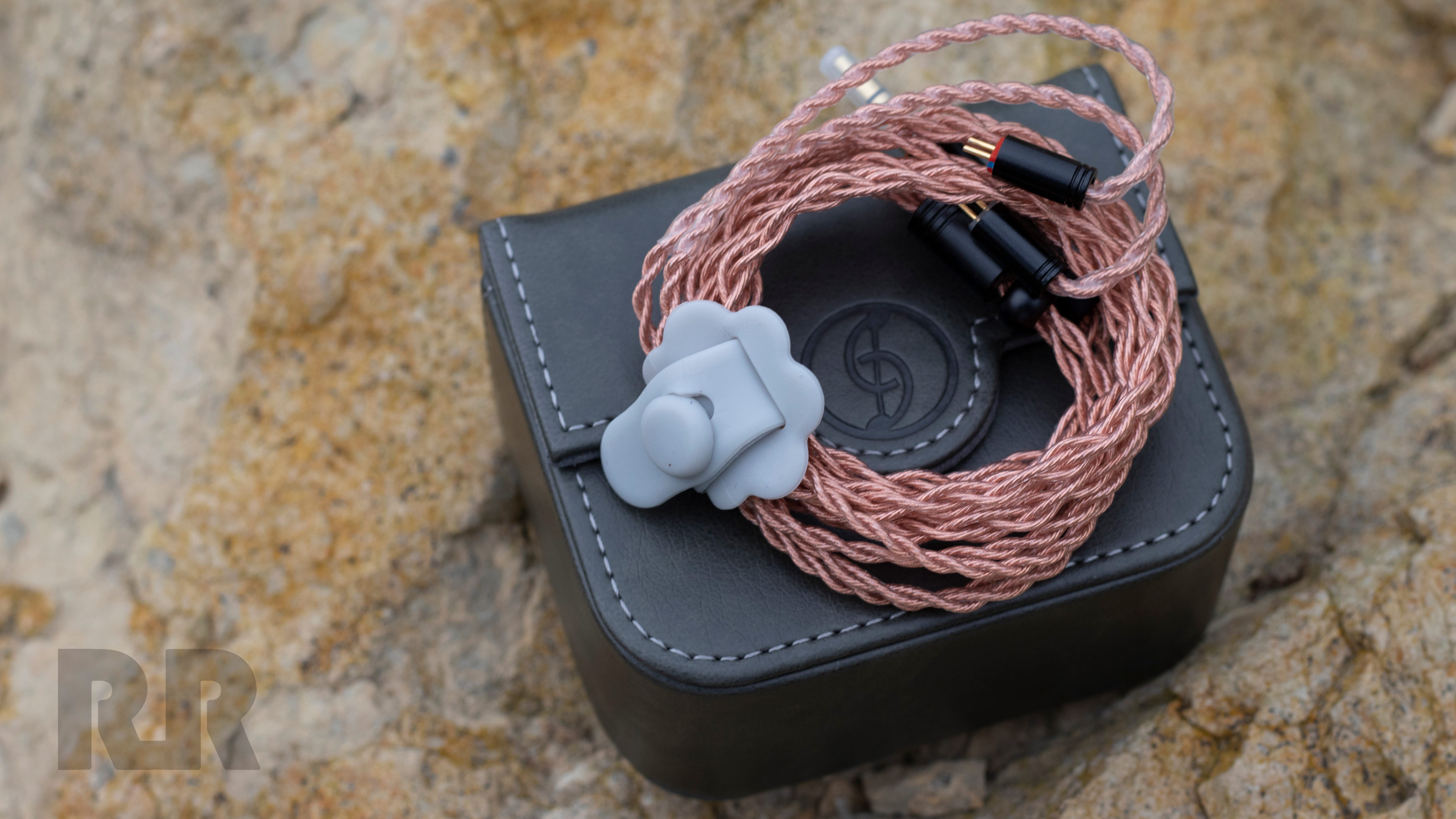 Catchear CE6T: An Explosive Debut | by Aaron | Resonance Reviews