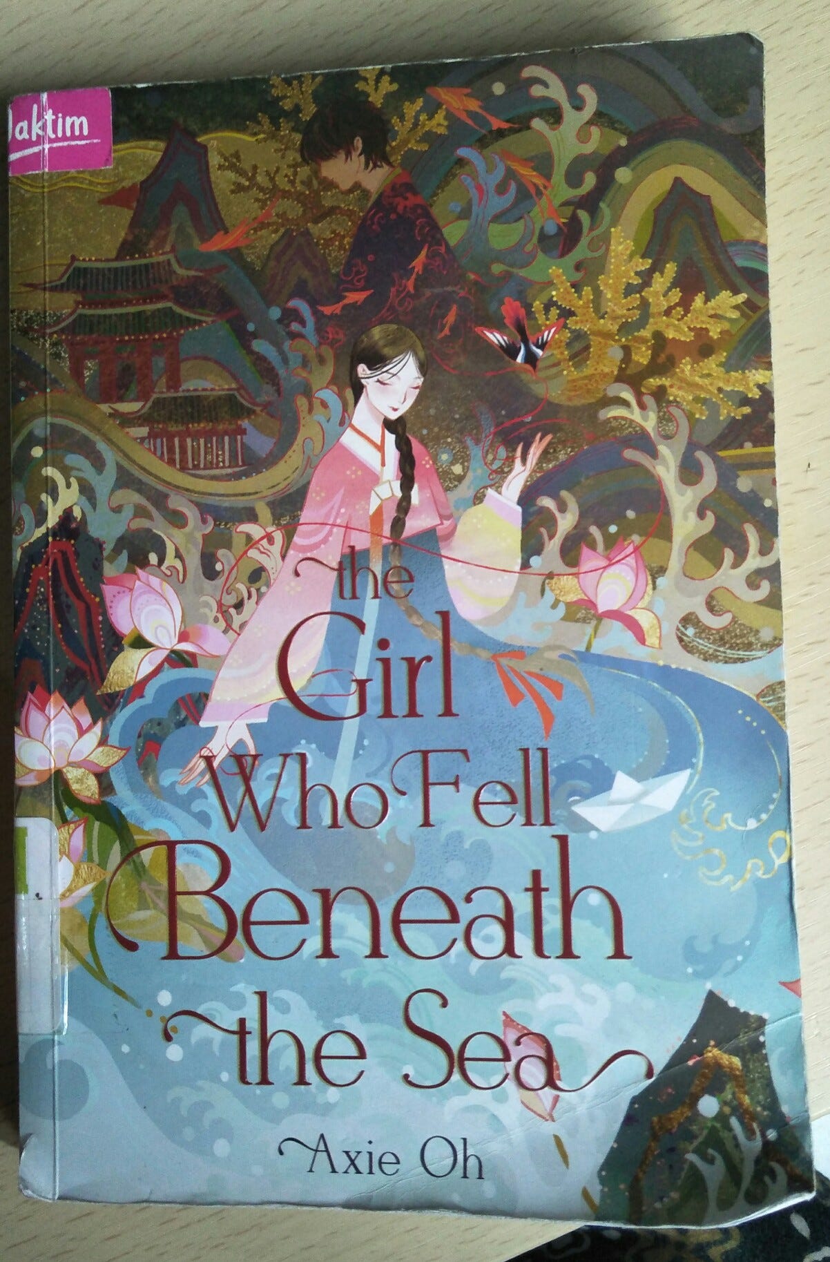 THE GIRL WHO FELL BENEATH THE SEA — Mencari Kebenaran di Bawah Laut