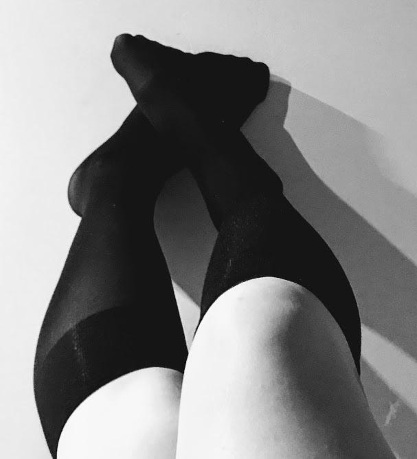 How I made over $1000 selling used pantyhose for a week, by Jessica S