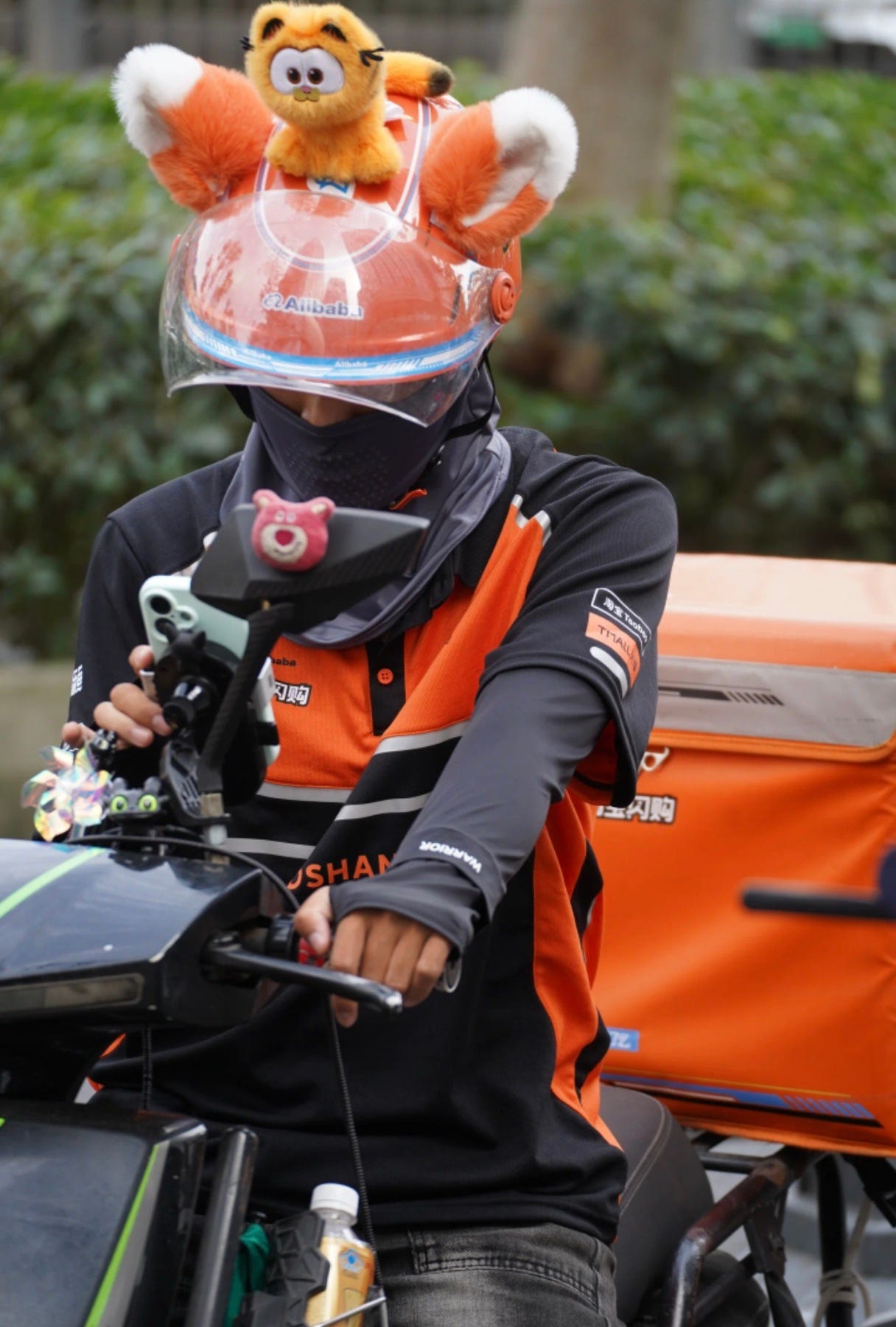 Why do Chinese couriers work like Formula 1 drivers, while the rest of the world works at its own…