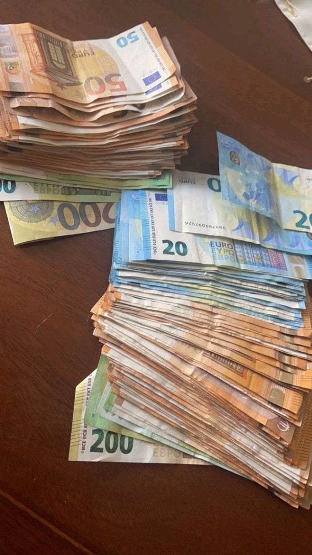 Je veux acheter de faux billets de 5, 10, 20, 50 et 100 euros qui semblent  réels… — [WhatsApp/Telegram: +44 7897 072042], by Zawopcaskio, Nov, 2023