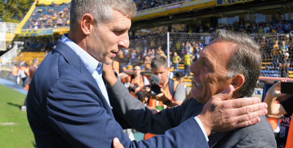 De mandarlo a cortar el pasto a conquistar América juntos