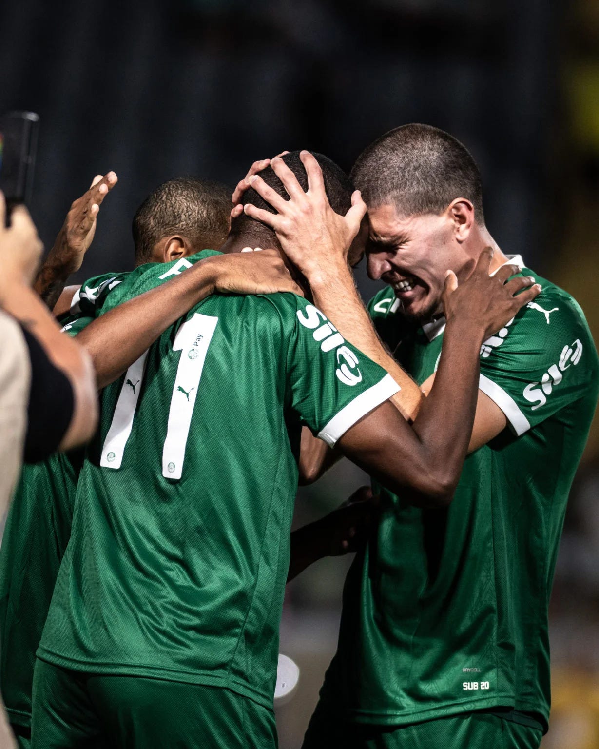 Nos pênaltis, Palmeiras elimina Vitória e avança para terceira fase da Copinha 2026