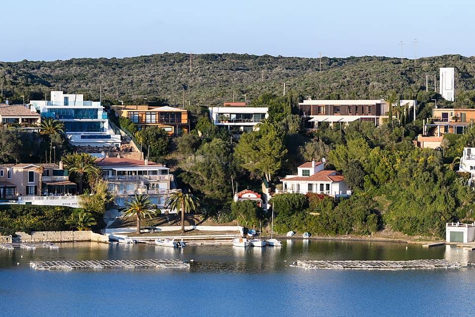 Cala Llonga prestigious properties