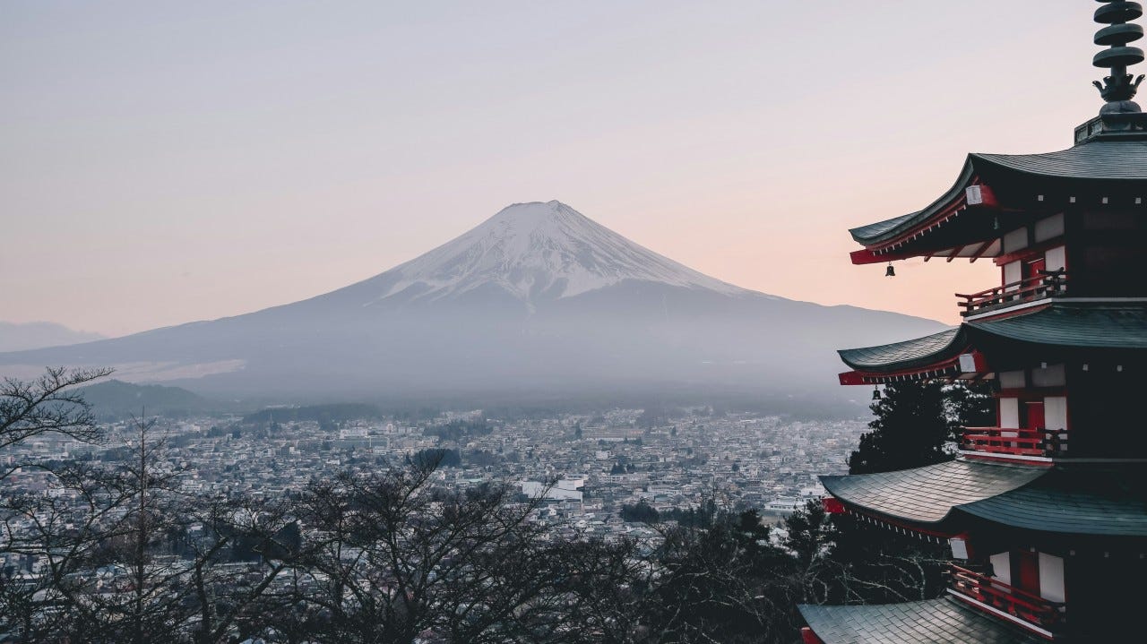 Photo by Manuel Cosentino on Unsplash