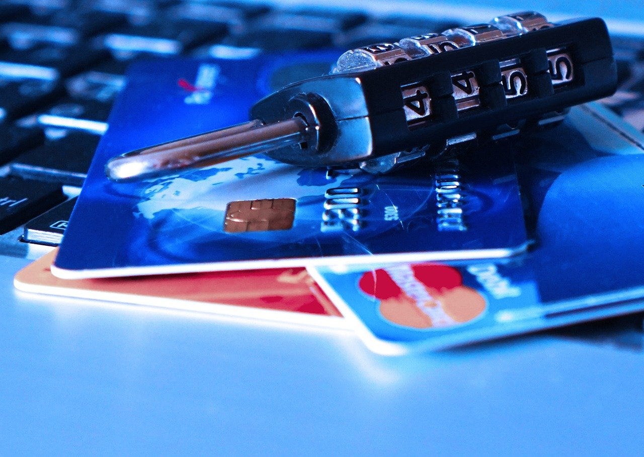 “Top 10 Best Credit Card in Dubai with Maximum Rewards, Cashback & Travel Perks ( No Salary…