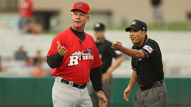 Former Rangers third baseman Buechele to manage Express