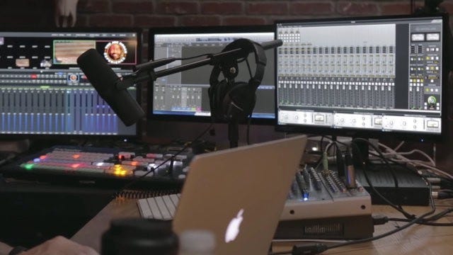 Joe Rogan Podcast Equipment: Ultimate Gear for Pro Sound