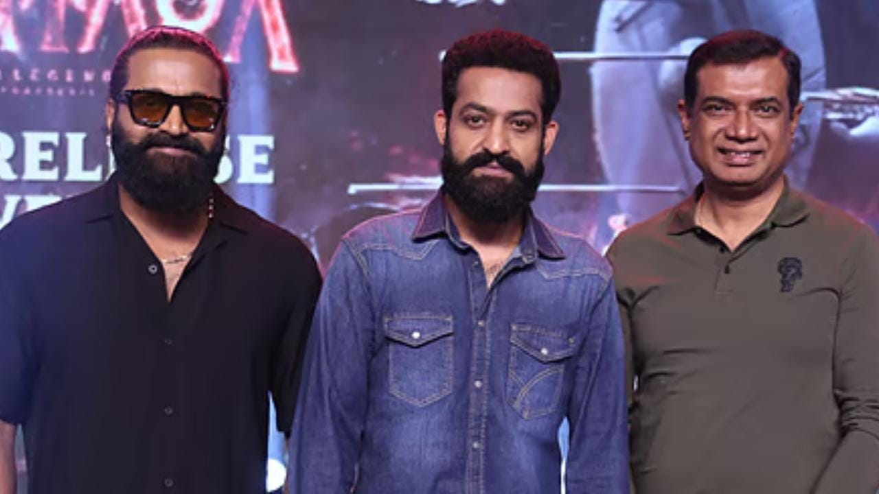 Kantara Chapter 1: Jr NTR attends event despite injury, refuses to hug fan