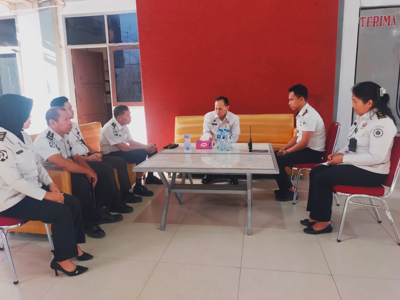 Kakanwil Ditjenpas Sultra Tekankan Disiplin dan Penguatan Tusi, Rutan Kendari Siap Terapkan 6 Hari…