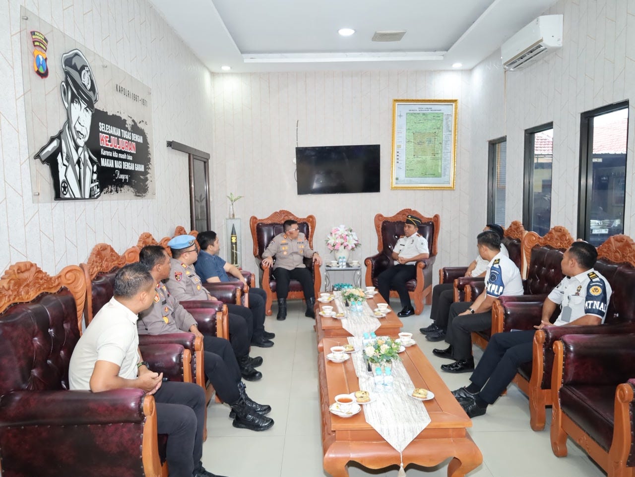 Silahturahmi dan Koordinasi, Lapas Mojokerto Perkokoh Sinergitas Bersama Polres Mojokerto Kota Demi…