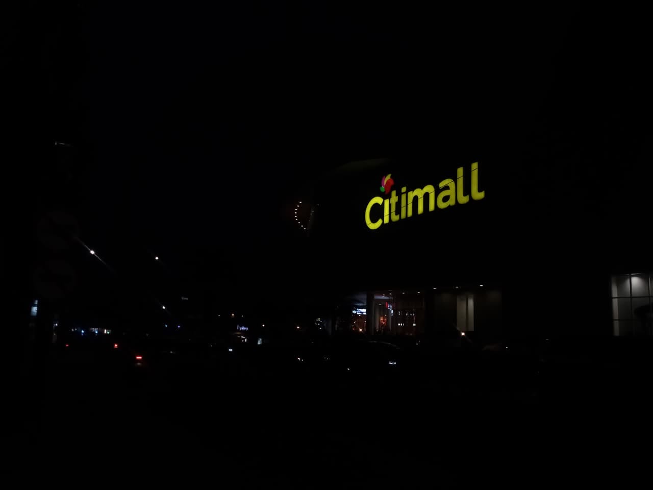 Siapa aku ketika tidak ada yang memaksaku menjadi baik?