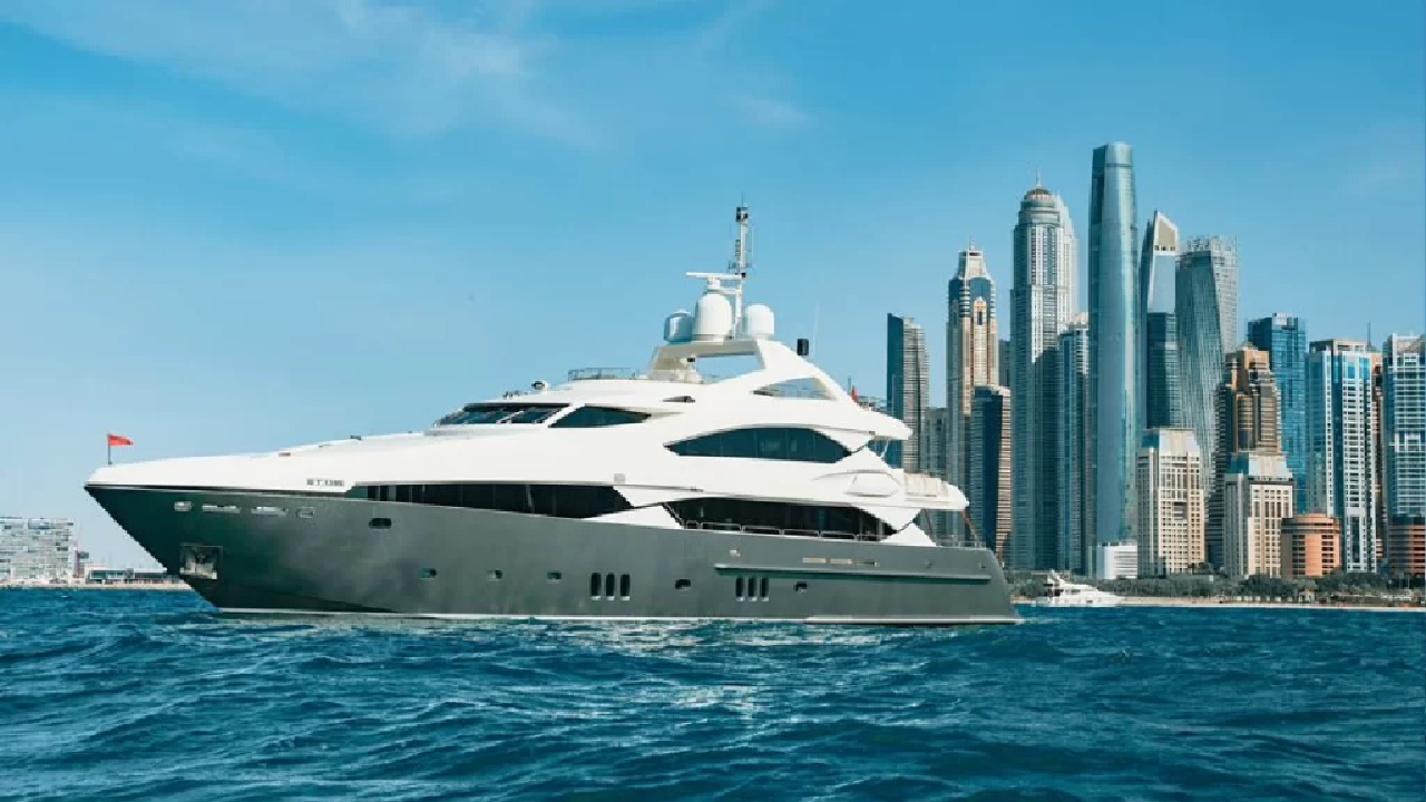 Luxury Yachts for Sale in Dubai UAE — Complete Guide to Buying Premium Yachts
