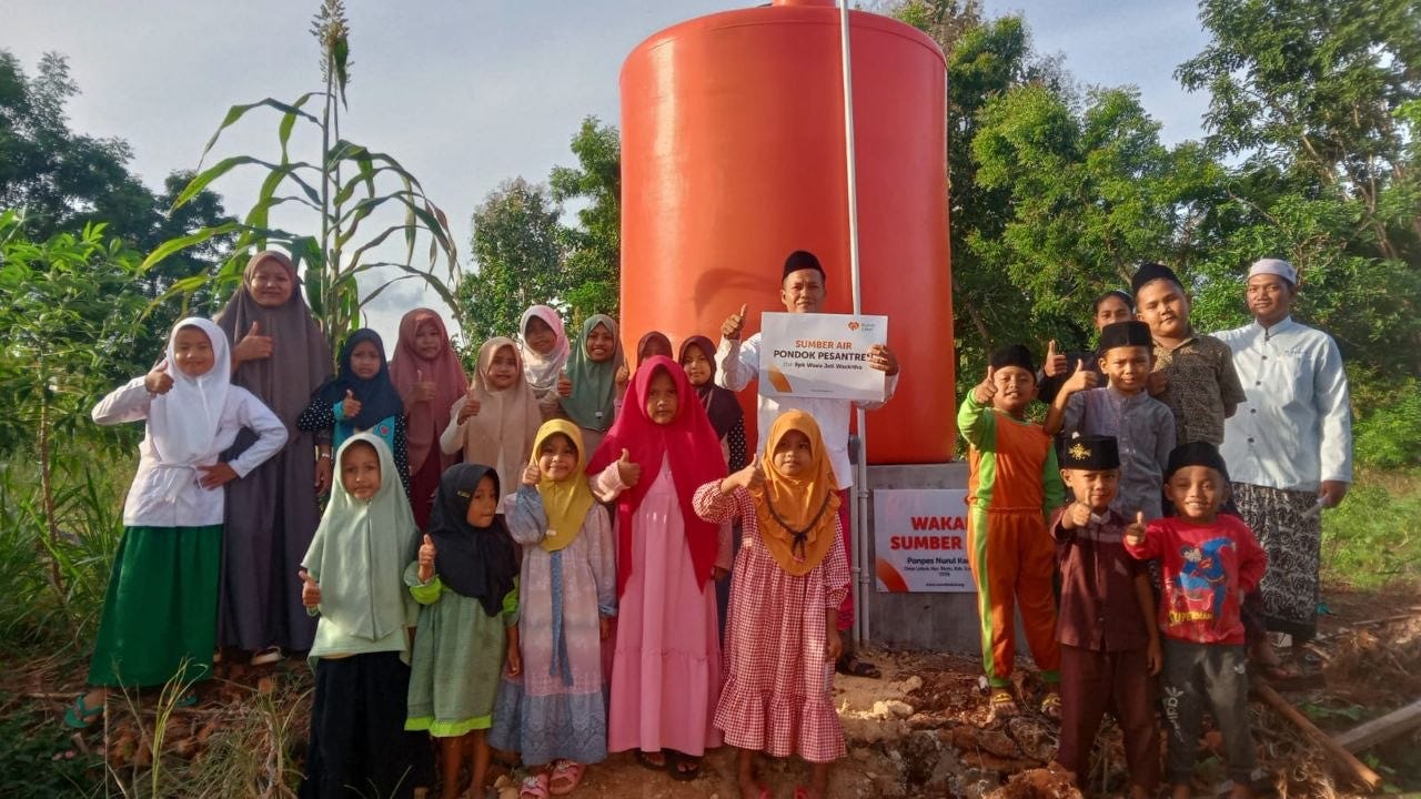 Rumah Zakat Salurkan Bantuan Wakaf Air di Pondok Pesantren Nurul Kamal
