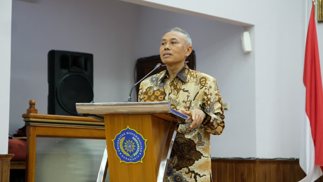Sambutan oleh Rektor UMS, Prof. Dr. Harun Joko Prayitno M.Hum.