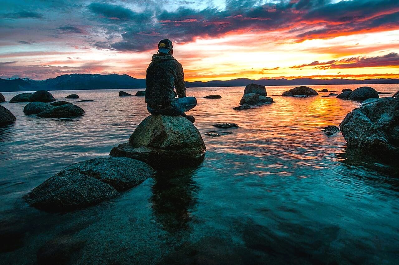 How I Stopped My Doomscrolling Mindset With Japanese No-Mind State
