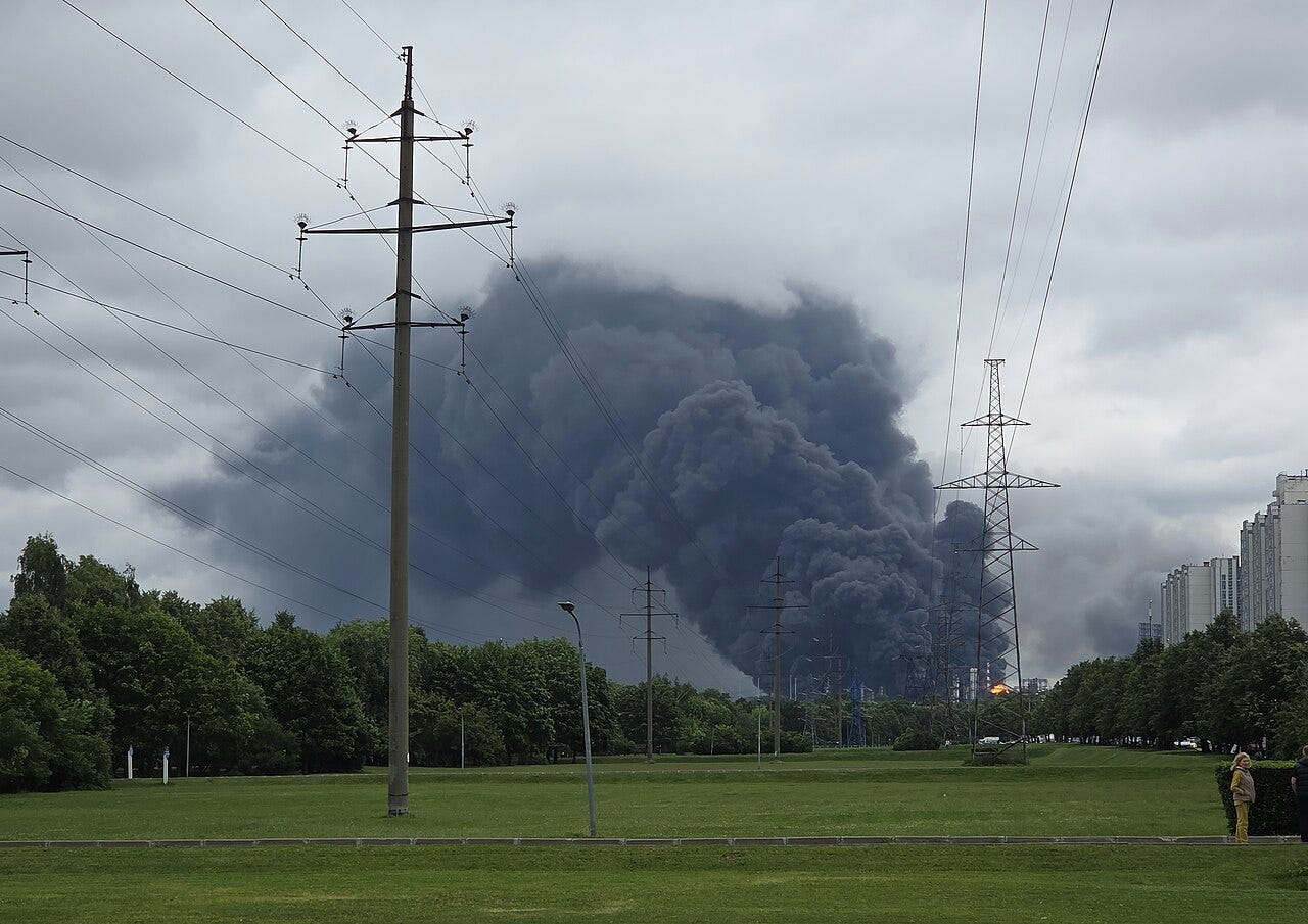 Fire at the Moscow Oil Refinery on June 18, 2026