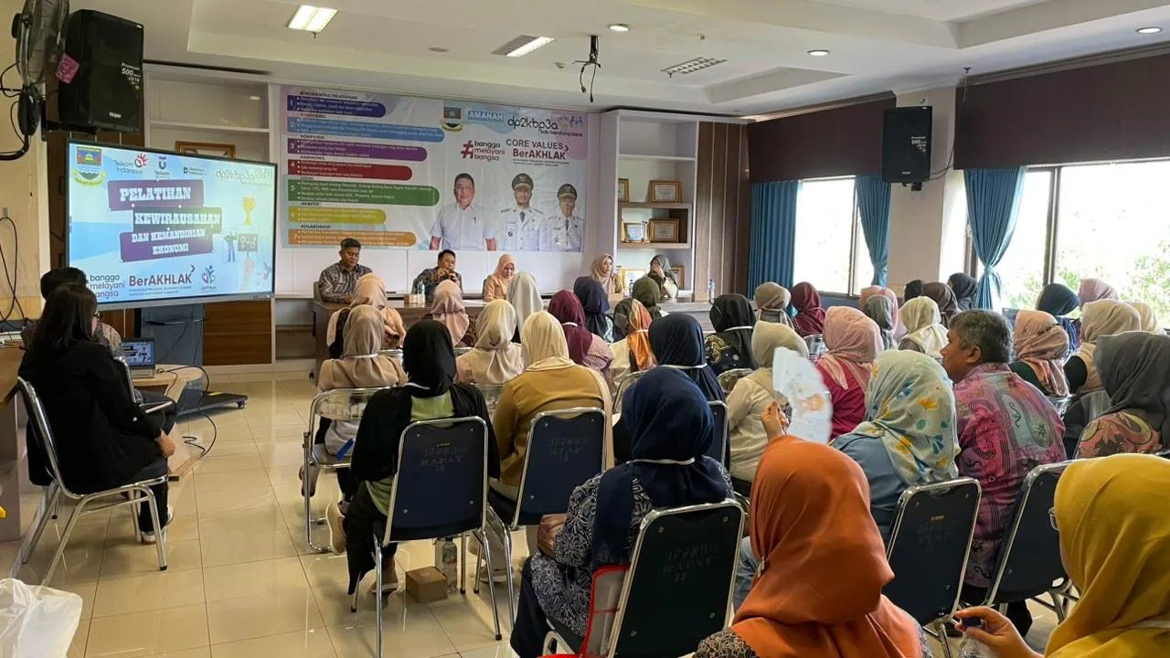 Sosialisasi dan Workshop Aplikasi Sobat UKM