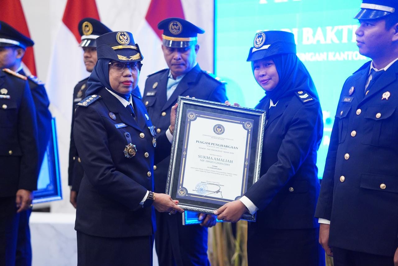 Petugas Lapas Takalar Raih Penghargaan Pegawai Berjasa pada Peringatan HBP ke-62