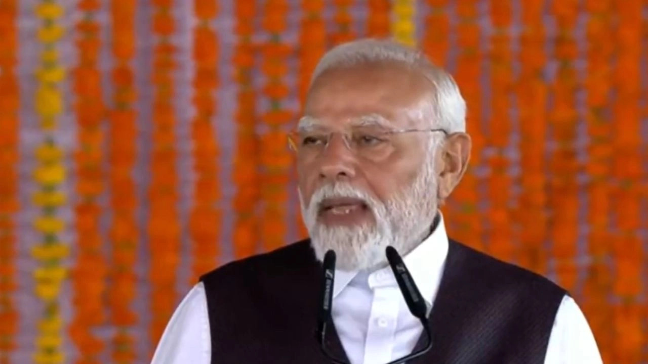 pm-modi-inaugurated-chenab-bridge-today-and-addressed-people