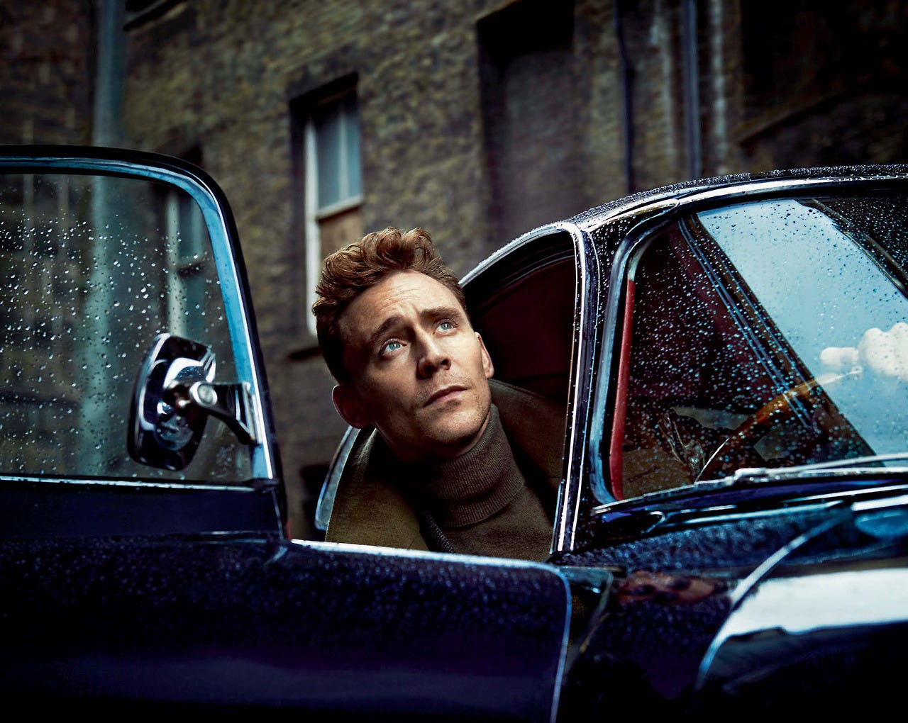 Photo by Es Deluxe Magazine