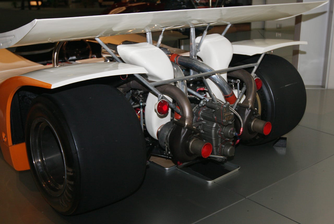 The Exhaust Pulse Trick: How Twin-Scroll Turbos Destroyed Turbo Lag