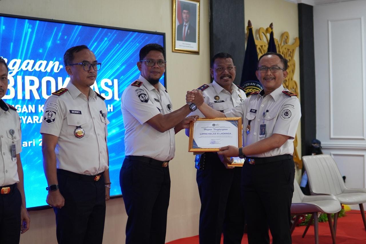 Konsisten dan Tepat Waktu, Lapas Lhoknga Raih Penghargaan Pemenuhan Data Dukung Reformasi…